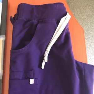 Figs scrub bottoms XS PETITE.